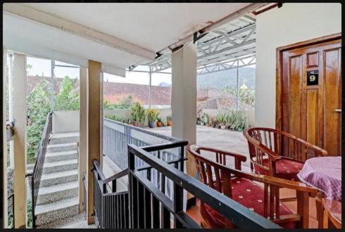 Adinda Homestay Lembang Exterior photo